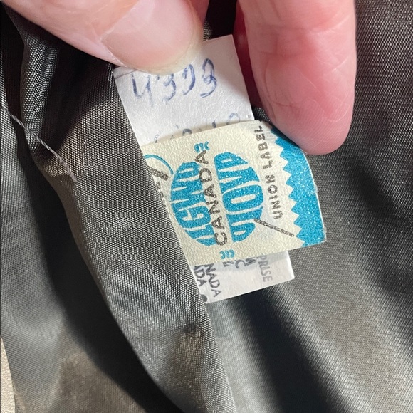 Vintage Miss Style… of Course Dark Gray Suede Like Women's Blazer - Picture 3 of 10